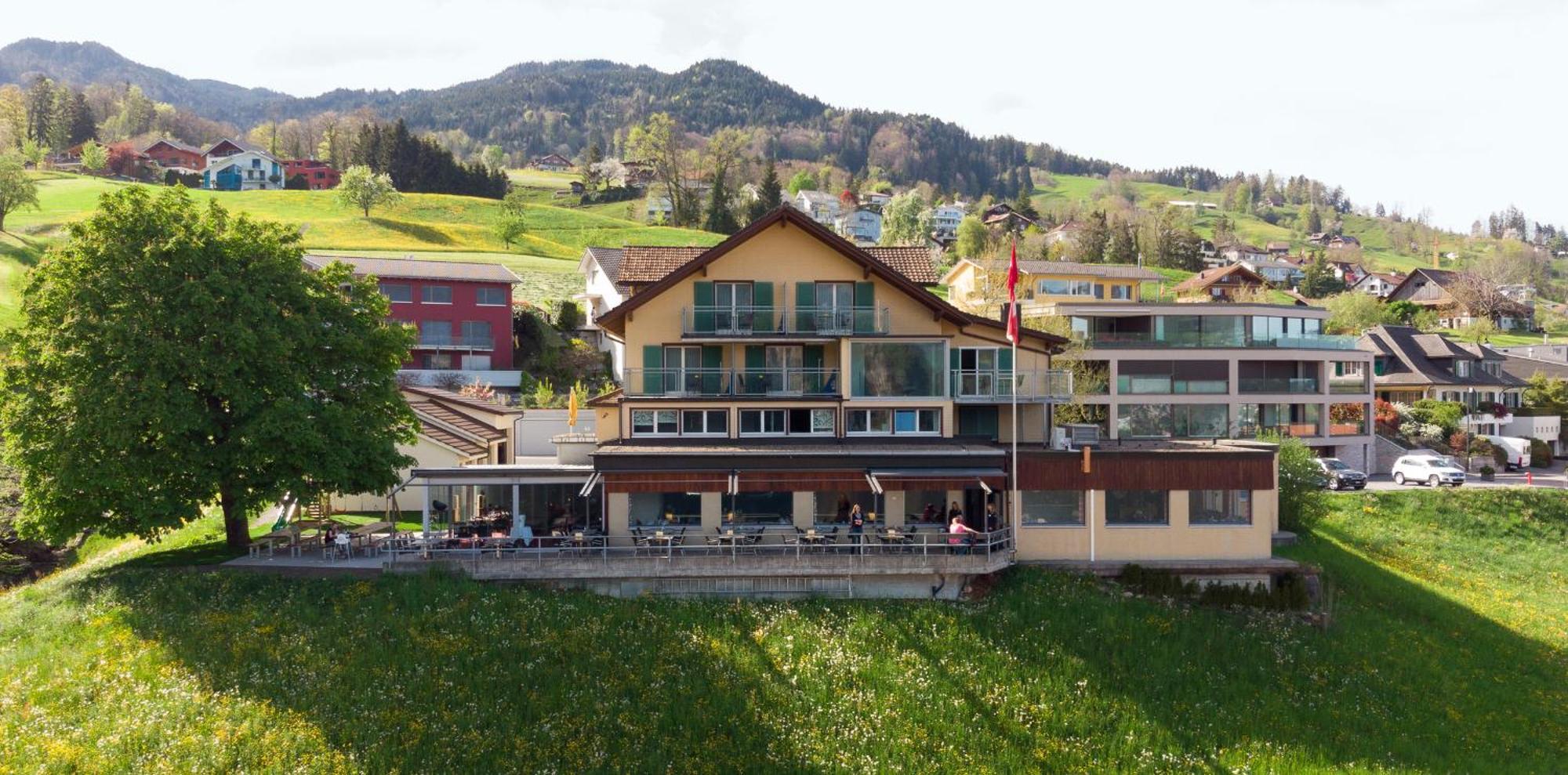 Hotel Roggerli Hergiswil Exterior photo